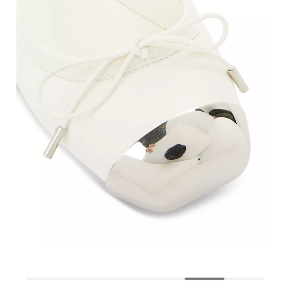 Alexander McQUEEN
Women's Slip On Cap Toe Ballet Flats - Picture 5 of 5